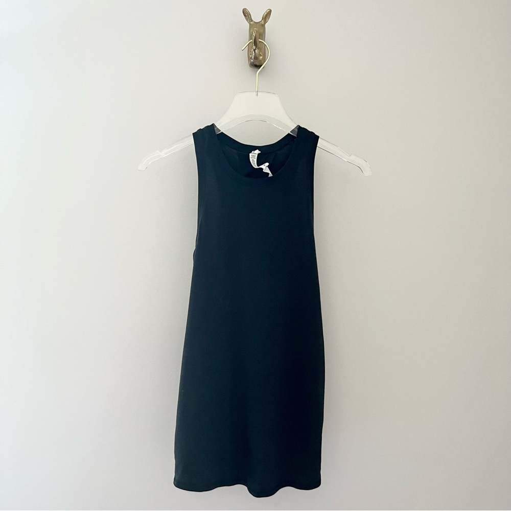 Lululemon Black Split Back Tank - image 3